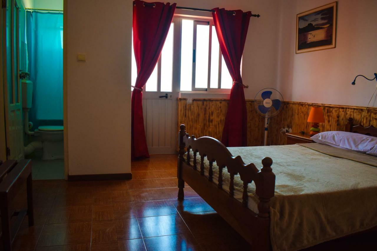 Hotel Residencial Sintanton Trekking Ponta Do Sol Esterno foto